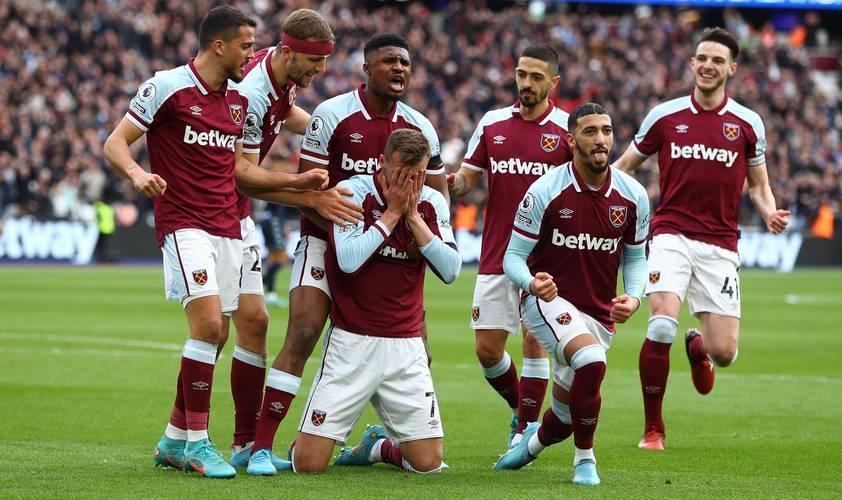 极致快闪的刺客，猫女艾瑞卡新赛季解锁新特性「寻仇之刺」