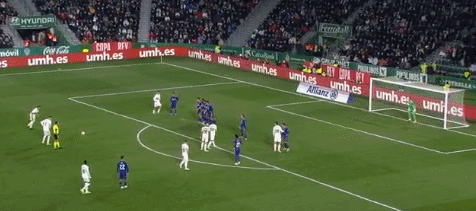 解析坦帕湾光芒队如何通过极端的防守站位对冲明星球员缺失