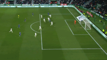 68分钟被换！利物浦1.5亿标王让斯洛特死心：5项数据挂零 评分6.5